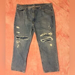 Men’s Levi 541 jeans W42 L30 distressed ripped light wash